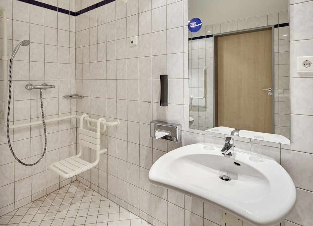 Фото Holiday Inn Express Dusseldorf - City North