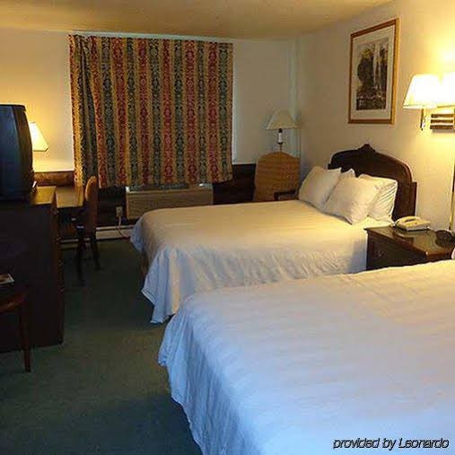 Фото Super 8 by Wyndham Plover Stevens Point Area