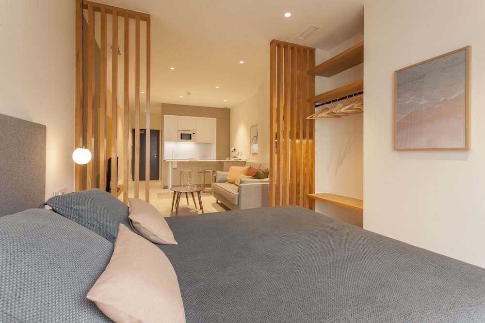 Фото Apartamentos Málaga Premium - Calle Granada