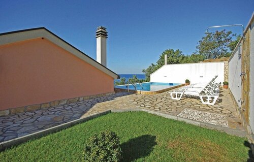 Гостиница Amazing Home in Podaca With Wifi, Outdoor Swimming Pool and 0 Bedrooms