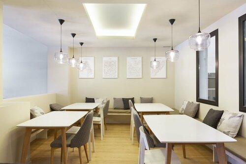 Хостел Ola Living Hostal Diagonal в Барселоне