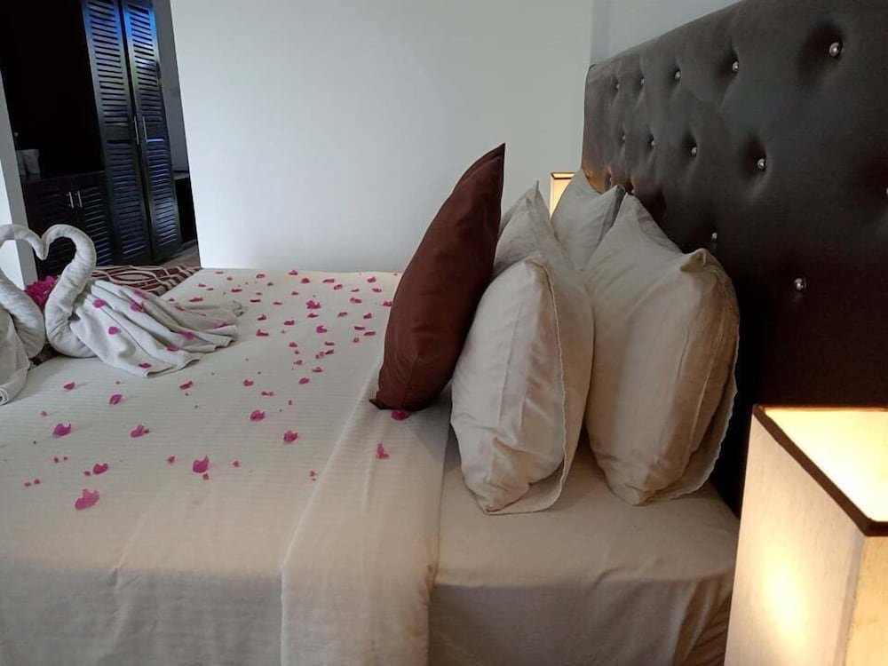 Фото Отель Trincomalee Beach Resort & Spa