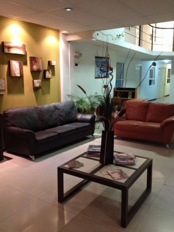 Фото отеля 2