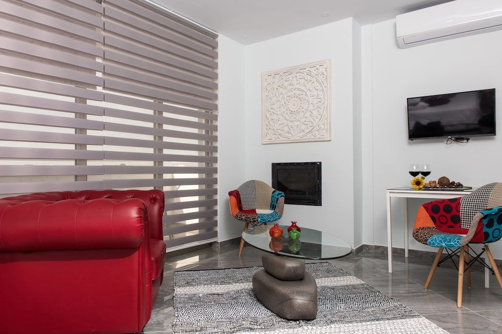 Фото Mesogios House Suites