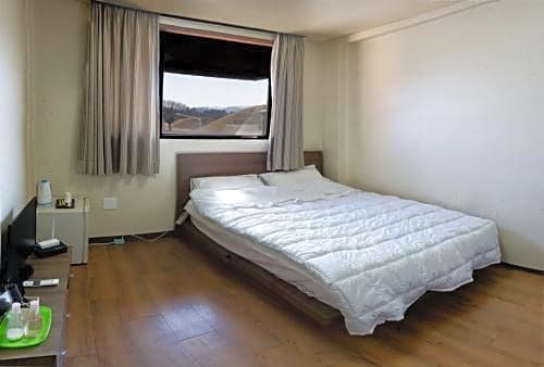 Фото Gyeongju Jang