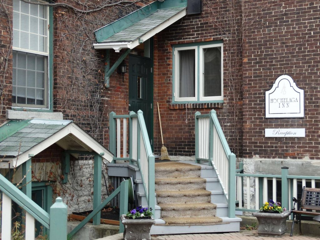 Фото Hochelaga Inn