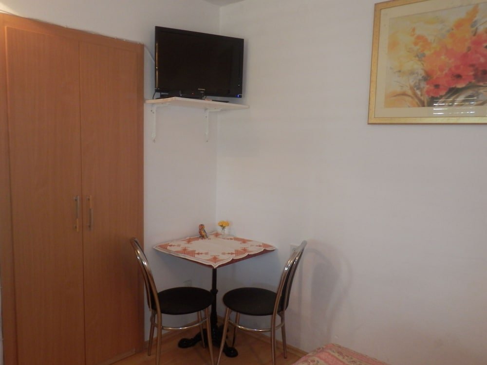 Фото S And L Apartments