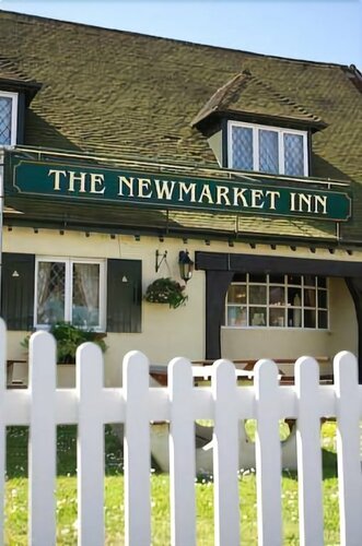 Гостиница The Newmarket Inn