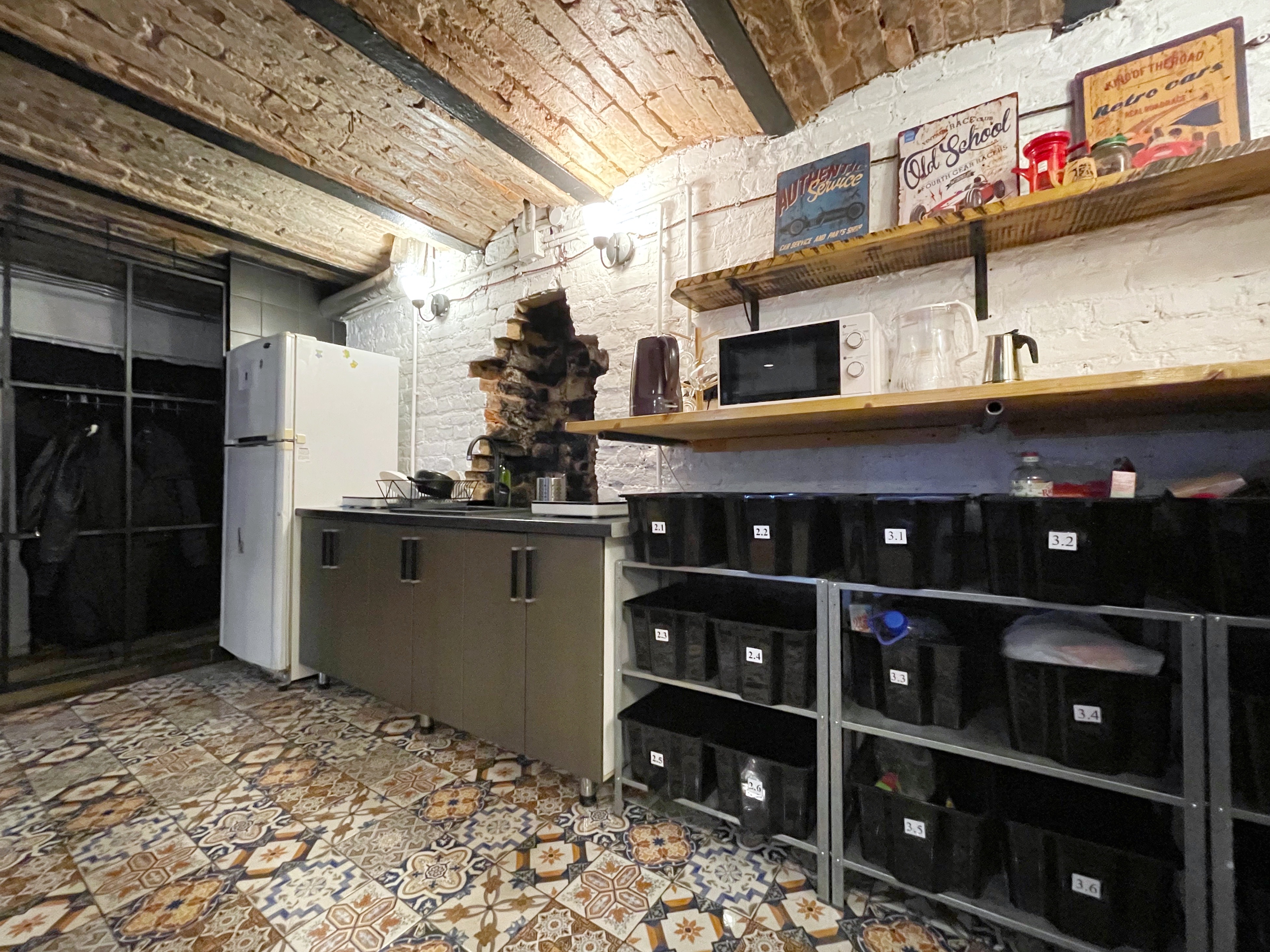 Фото BookCase Hotel&Hostel