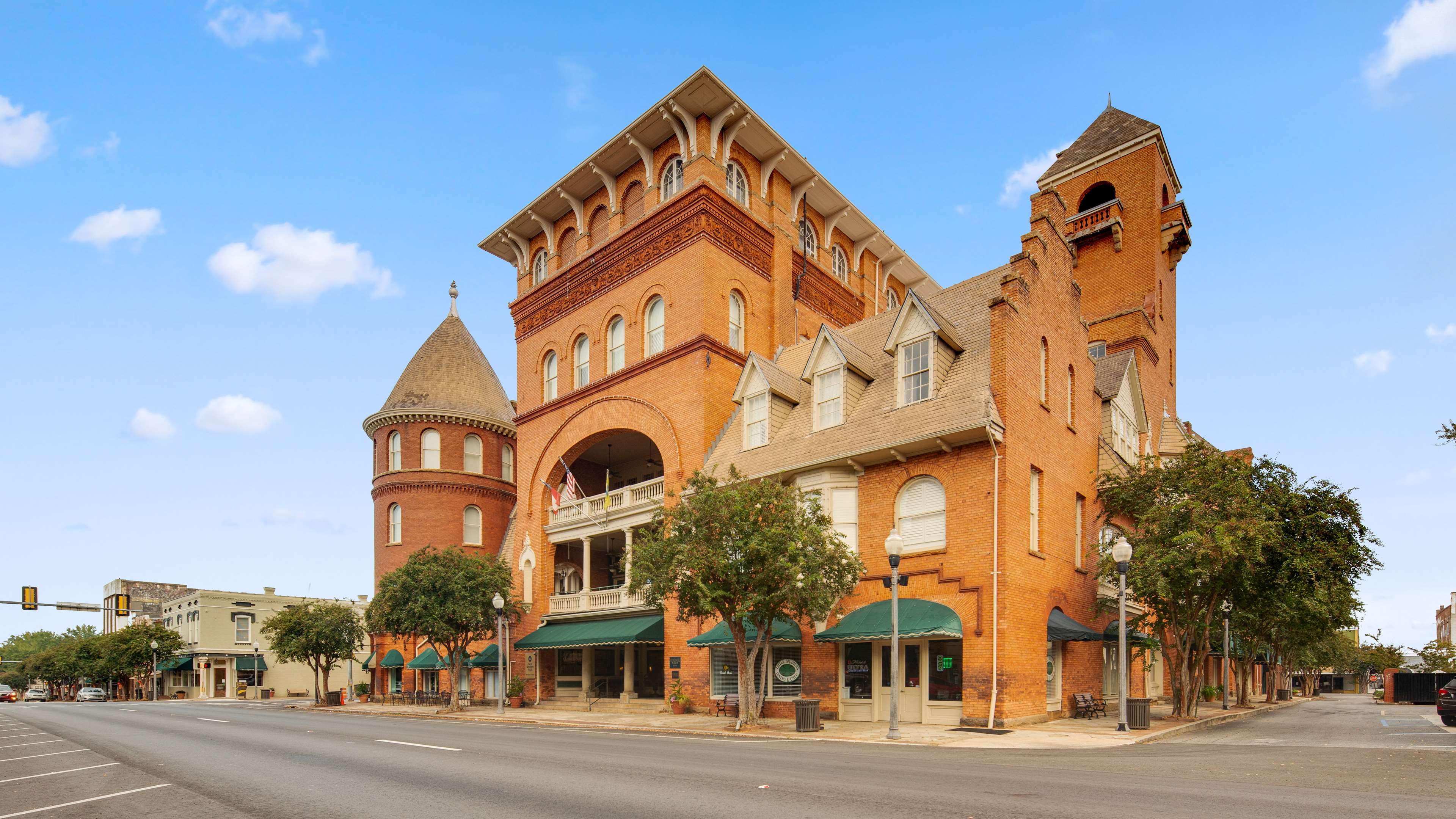 Фото Best Western Plus Windsor Hotel