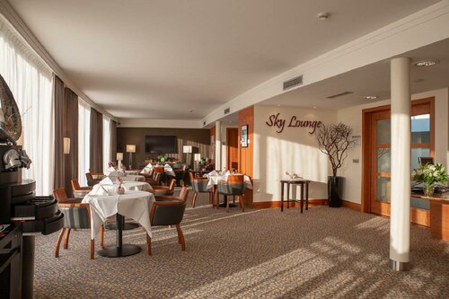 Внешний вид отеля Crowne Plaza Brussels Airport, an Ihg Hotel в Дигеме, фото 1