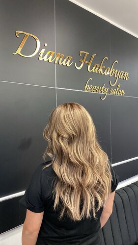 Diana Hakobyan Beauty Salon hairdresser Yerevan Paronyan Street