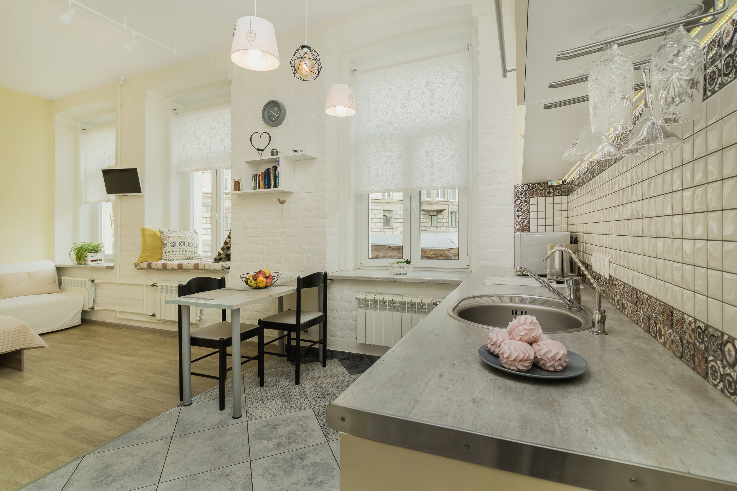 Фото Апартаменты на Петроградской Стороне