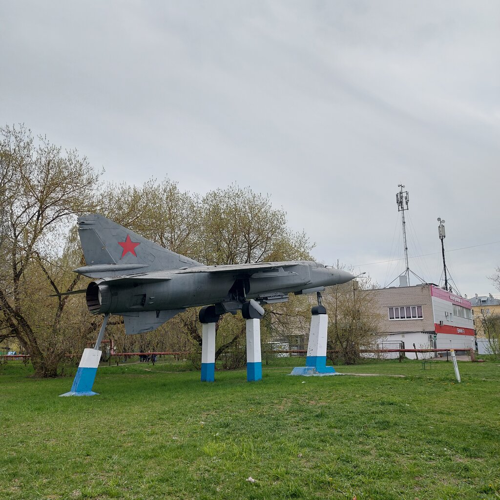 Monument to technology Истребитель МиГ-23, Noginsk, photo