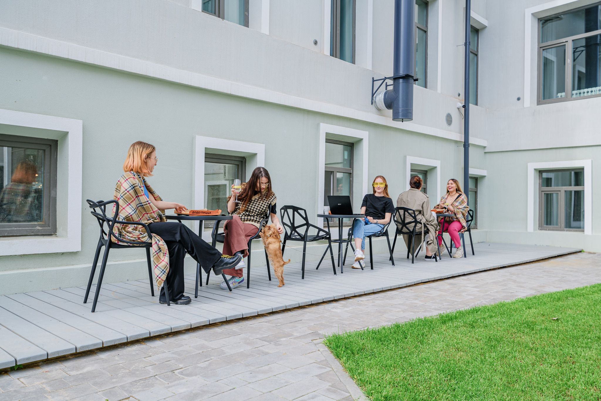 Фото Берисон Апарт