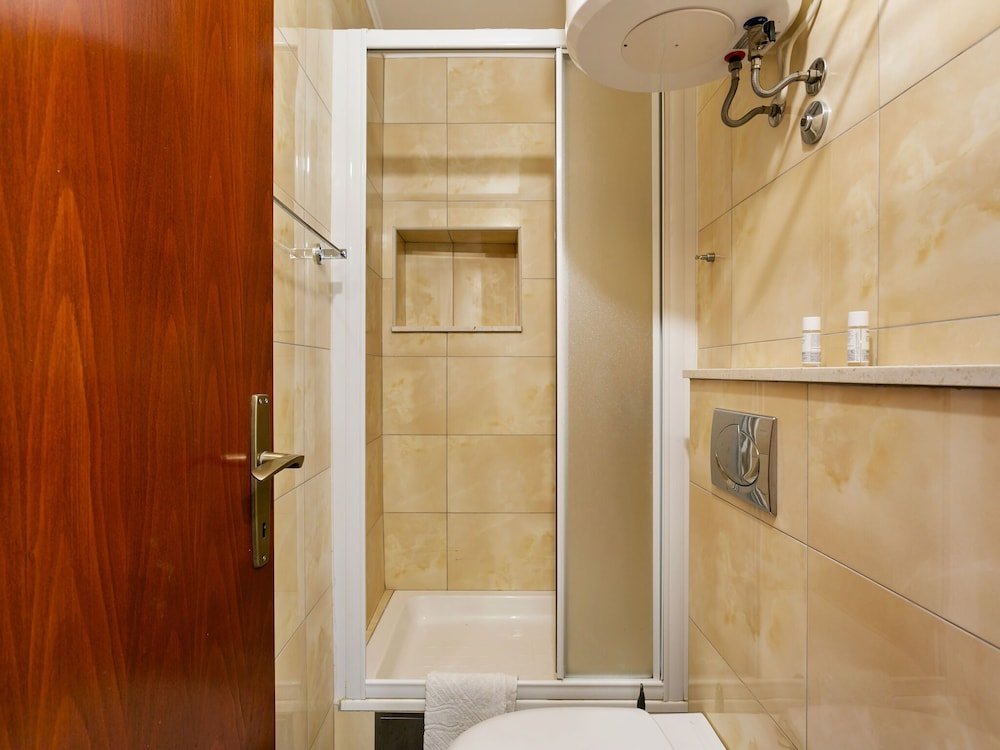 Фото Alluring Apartment in Split Near Diocletian Palace