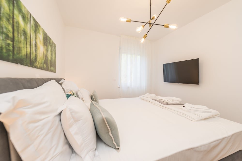 Фото Penthouse Apartment Perla with Jacuzzi