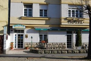 Гостиница Baross в Дьёре