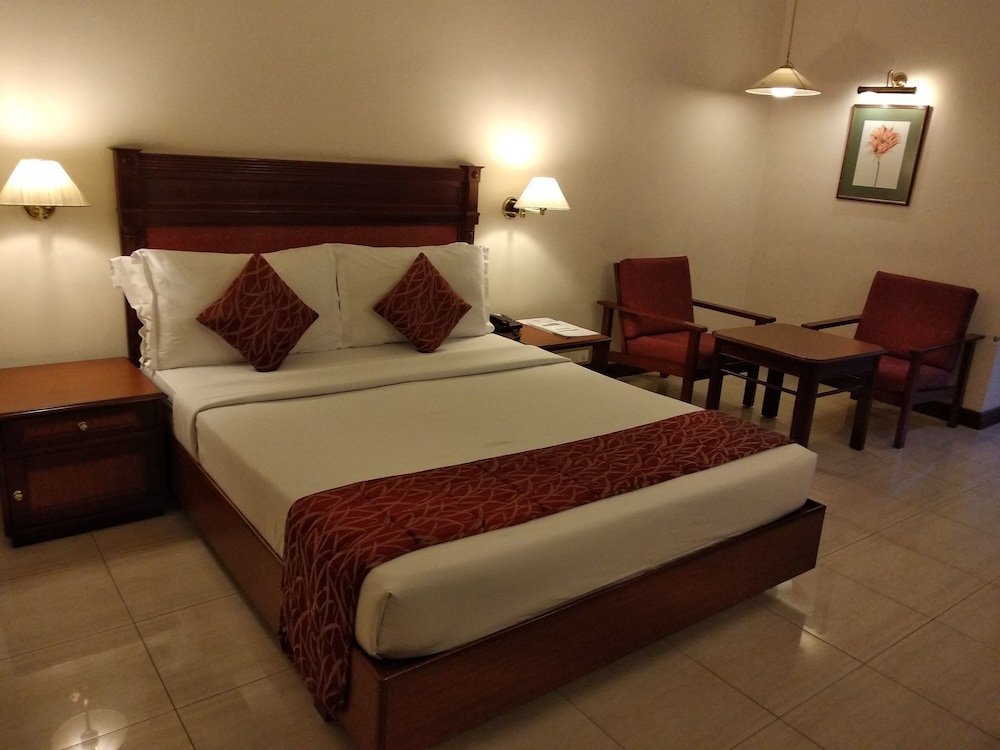 Фото Issacs Residency