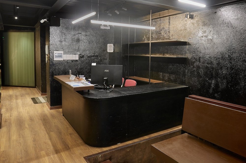 Фото The Garden Capsule Hotel