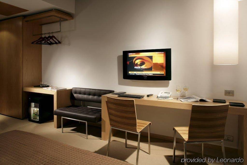 Фото Sea Art Hotel