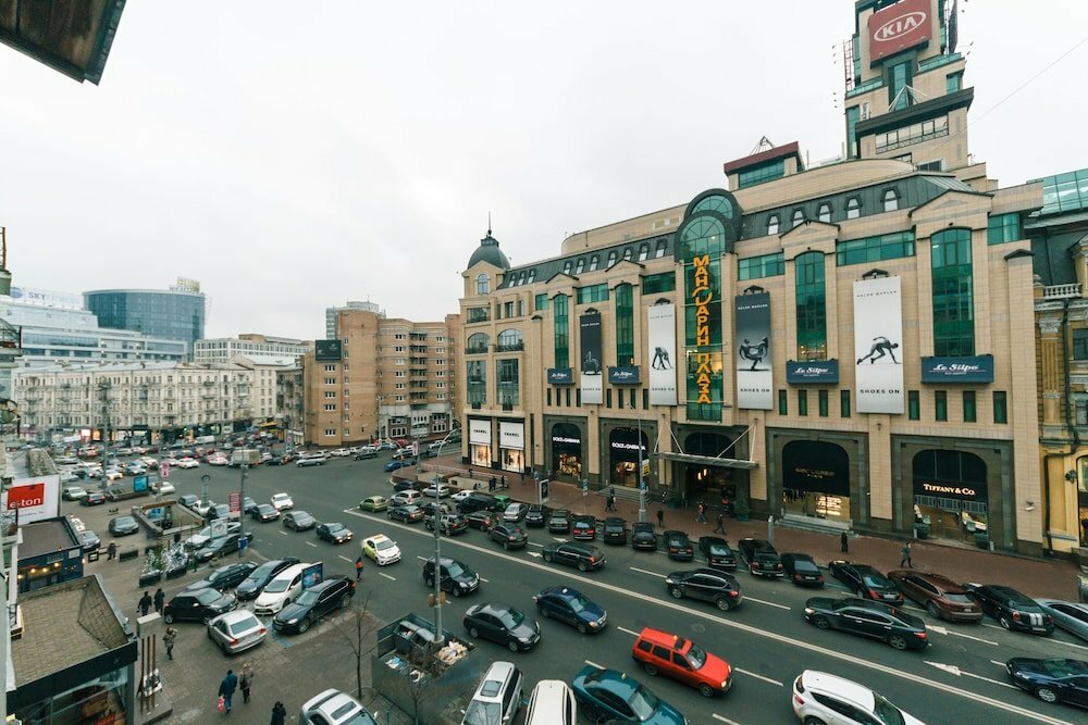 Short-term housing rental Two Bedrooms Studio 5a Baseina Centre of Kiev, Kyiv, photo