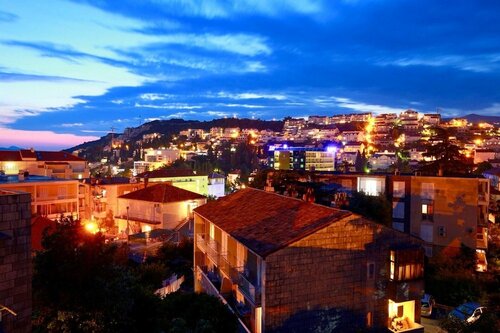 Жильё посуточно Apartment With one Bedroom in Dubrovnik, With Wonderful sea View, Furnished Terrace and Wifi - Near the Beach в Дубровнике