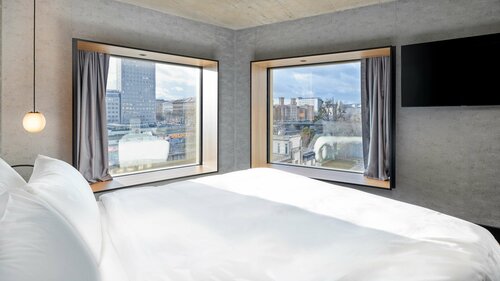 Гостиница Radisson Red Hotel Vienna в Австрии