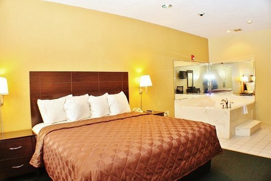 Гостиница Winchester Inn & Suites Humble/IAH/North Houston