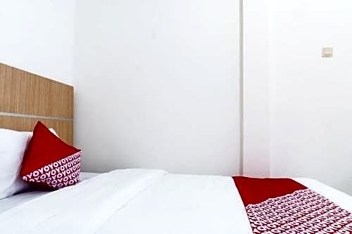 Фото Oyo 617 Sukaraja Residence Syariah