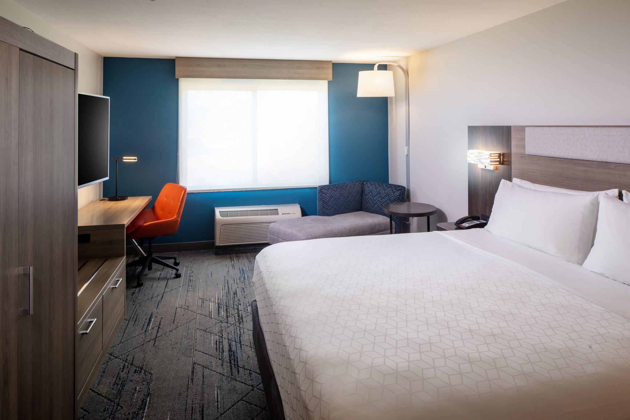 Фото Holiday Inn Express and Suites Los Alamos Entrada Park