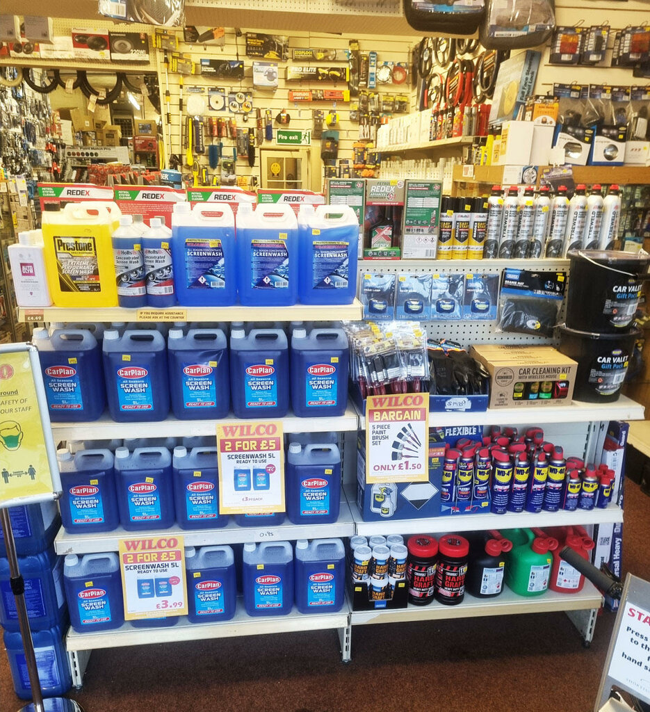 Bicycle shop Wilco Motor Spares, Cambridge, photo