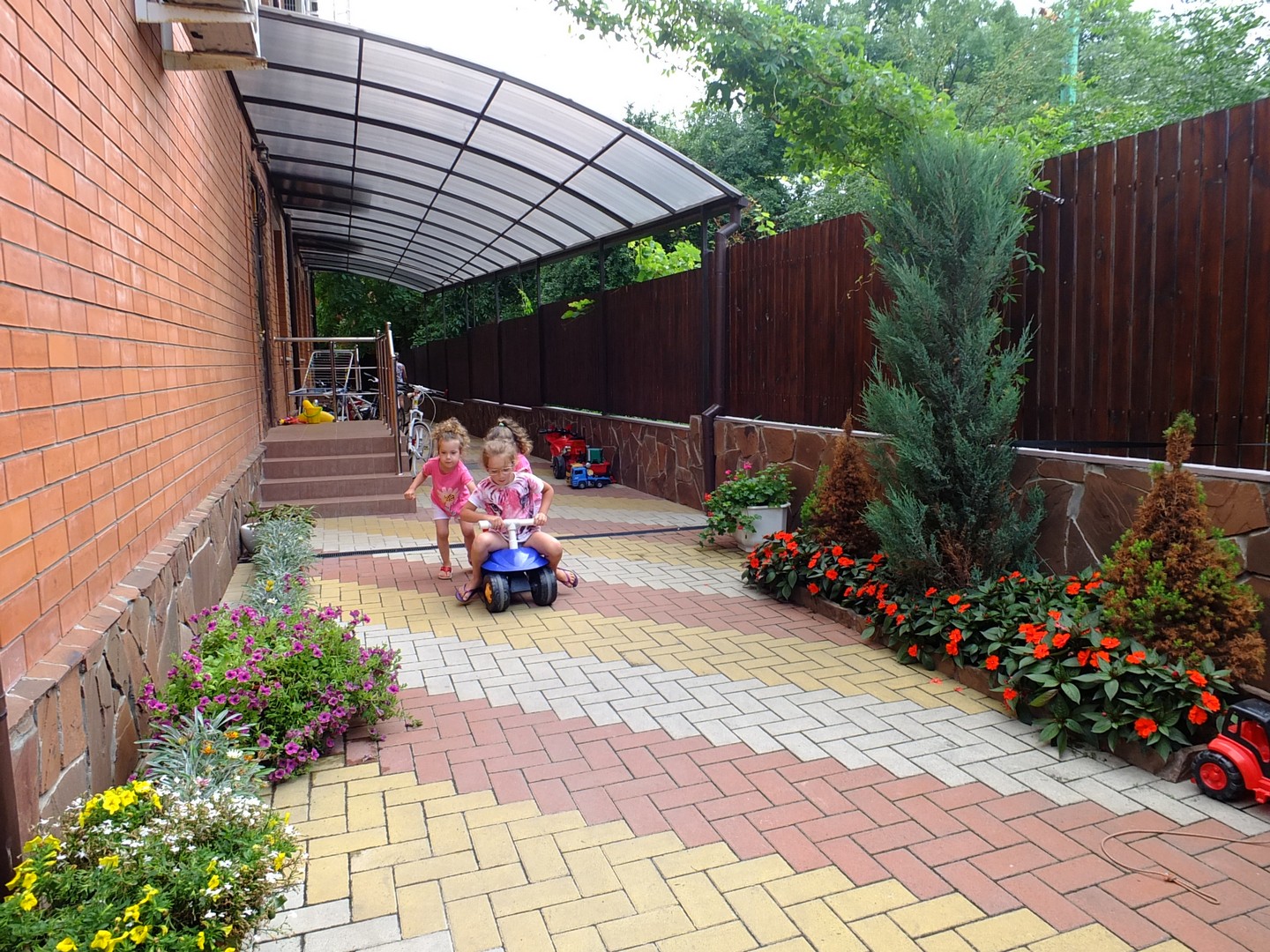 Фото Гелиос