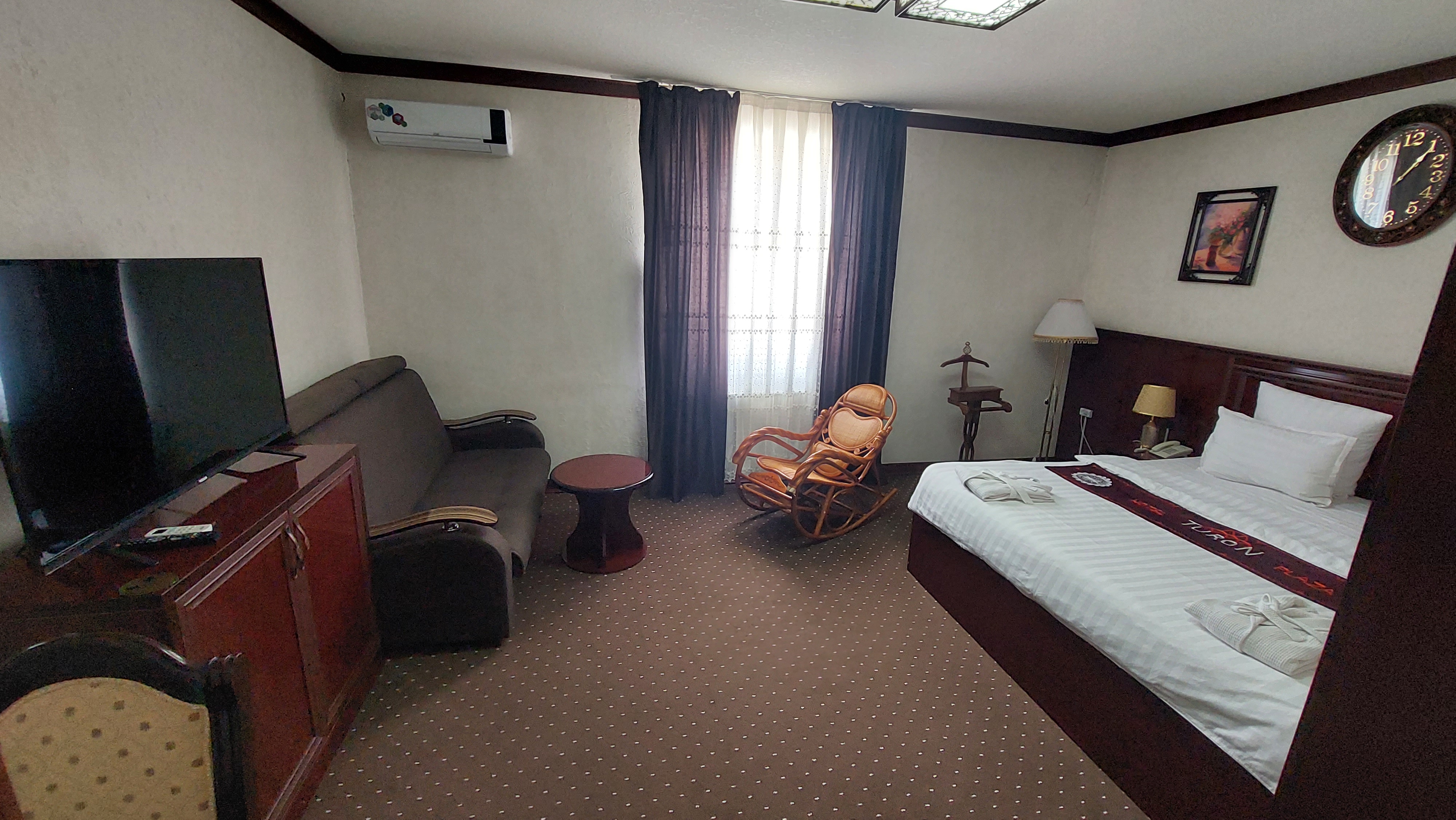 Фото Turon Plaza