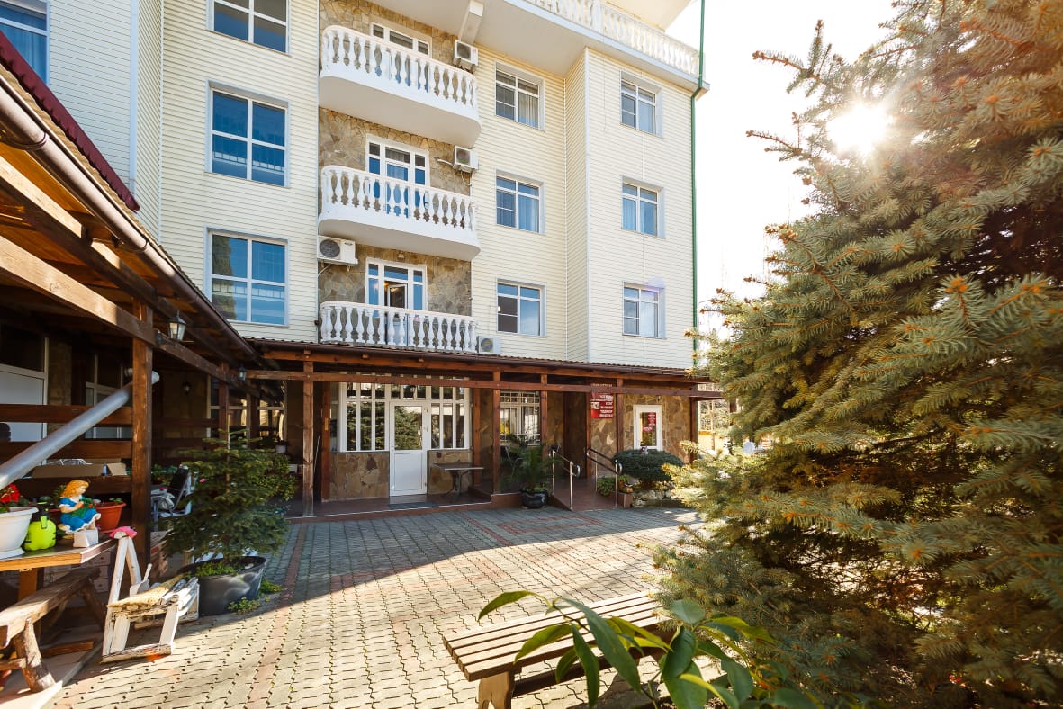 Фото отеля 1