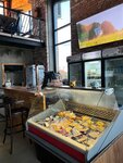 Cheese restaurant ZaAziakovo (derevnya Sredneye Azyakovo, territoriya Ekoferma ZaAzyakovo, 11) ، مصنع جبن
