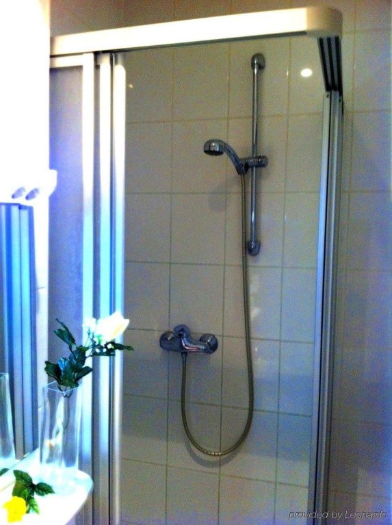 Фото City Hotel West