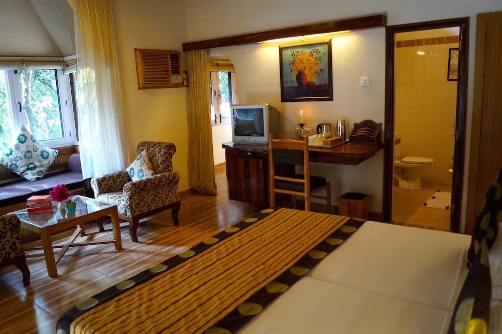 Фото The Den Corbett