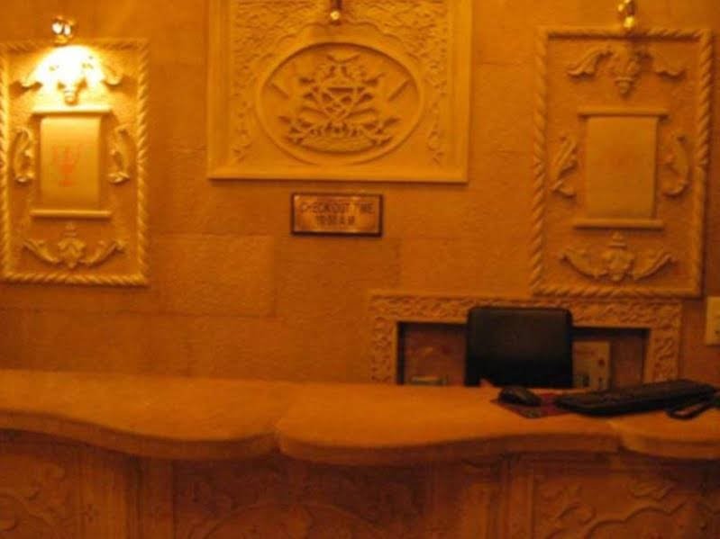Фото Hotel Lal Garh Fort And Palace