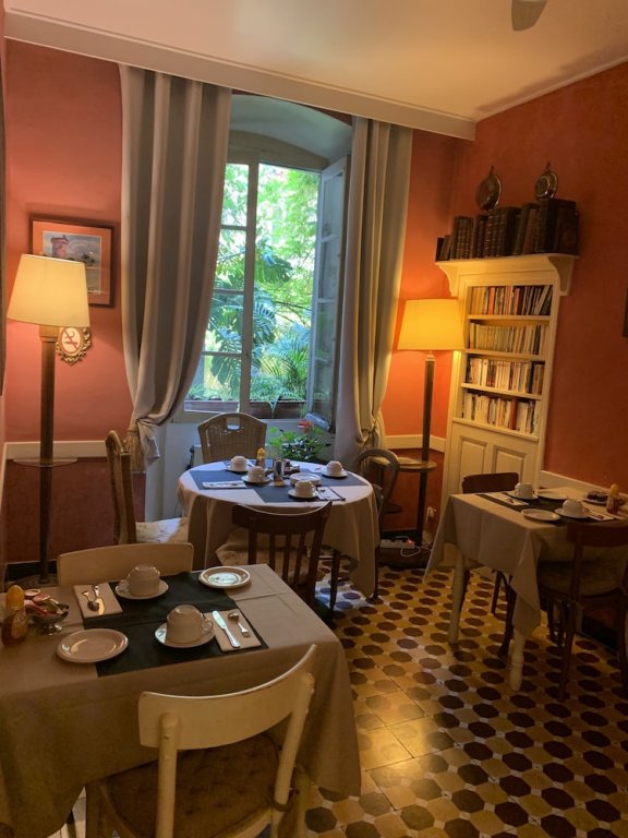 Фото Hotel Central Bastia