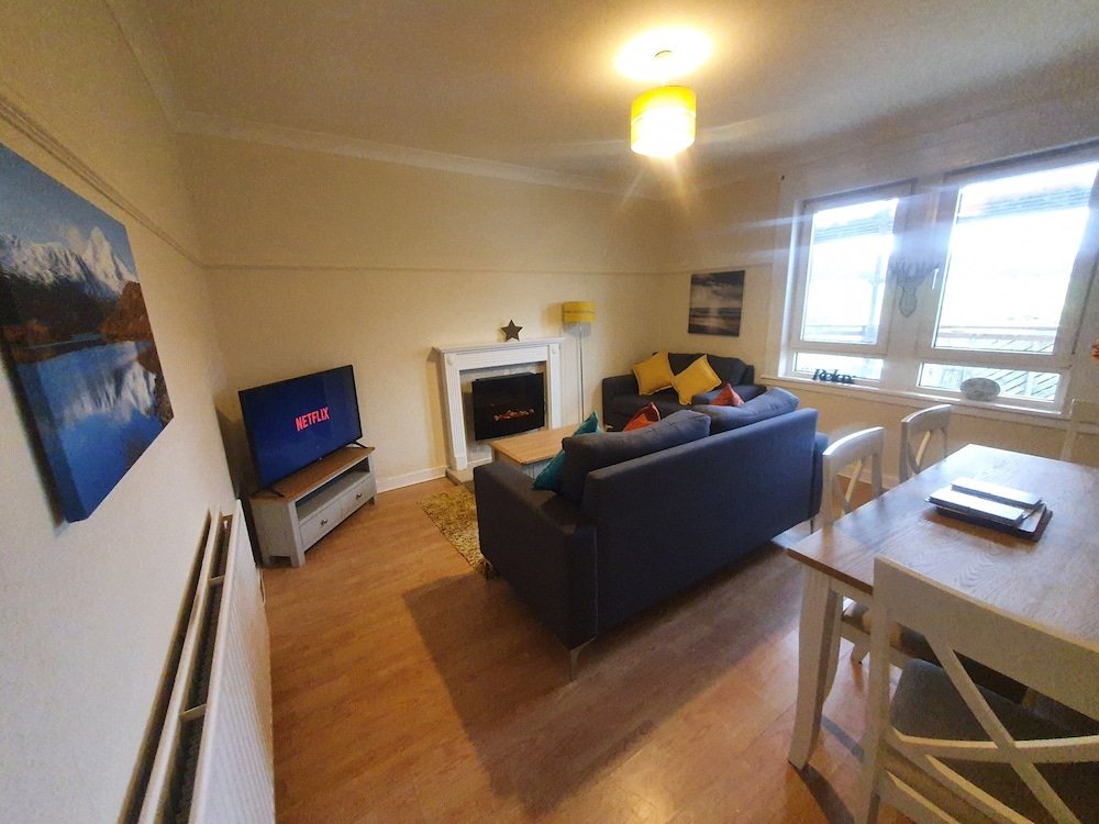 Фото Two Bedroom Apartment by Klass Living Serviced Accommodation Airdrie - Nicol Apartment With WiFi & Parking