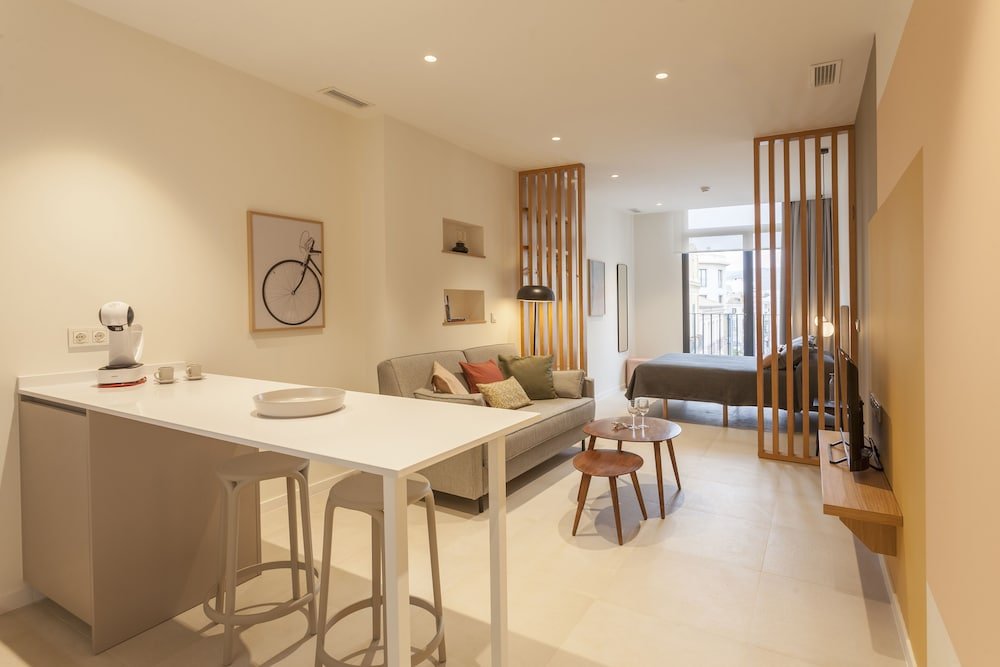 Фото Apartamentos Málaga Premium - Calle Granada