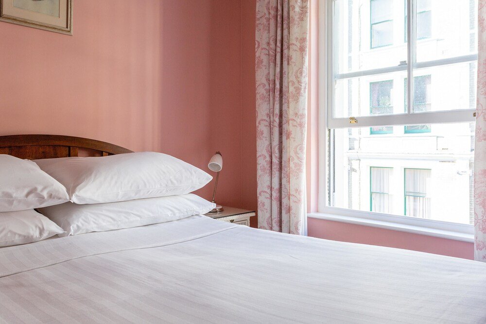 Фото Pied Bull Court by Onefinestay