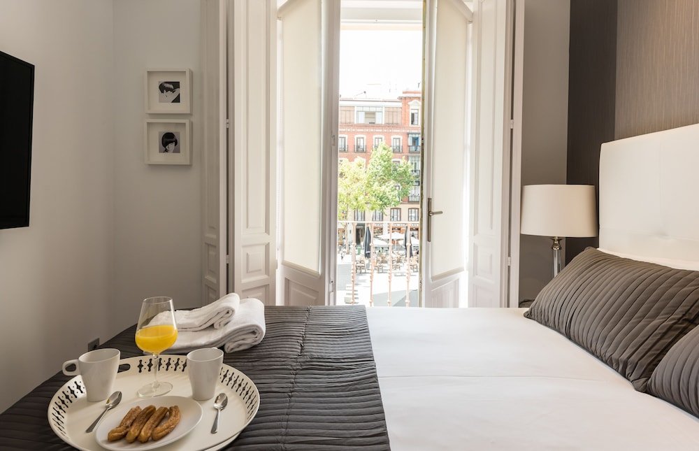 Фото Santa Ana Plaza - MADFlats Collection