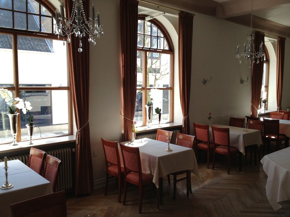 Фото Hotel Phønix Brønderslev