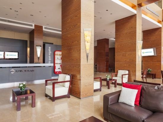 Фото Hotel Ilunion Valencia 3