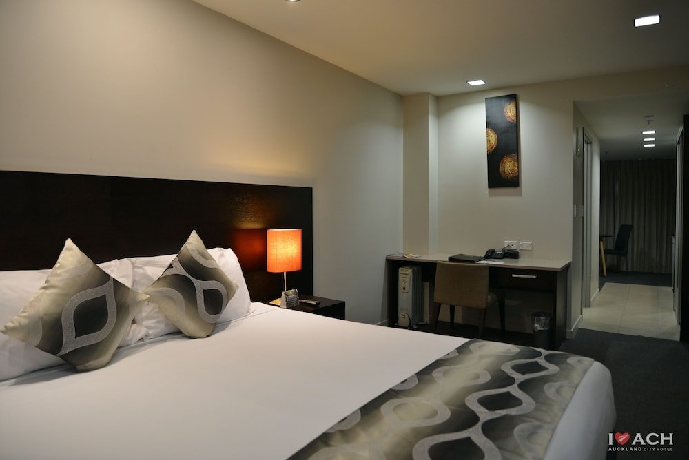 Фото Auckland City Hotel