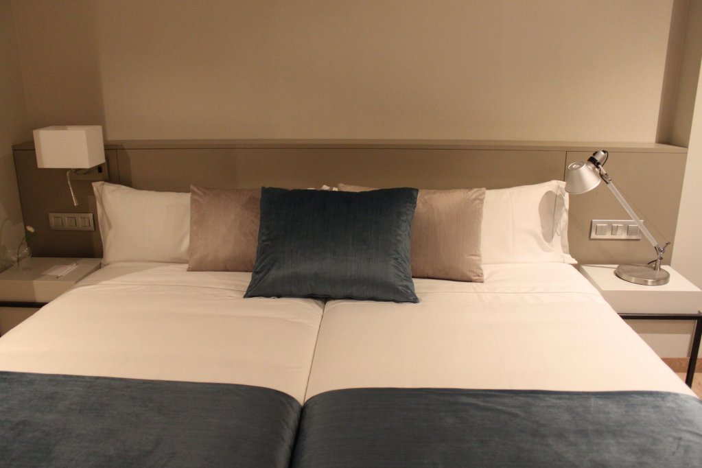 Фото Hotel Well and Come Barcelona 