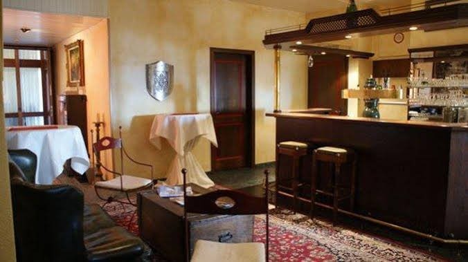 Фото Hotel Burg Staufenberg
