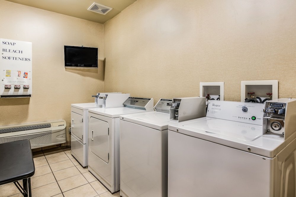 Фото MainStay Suites